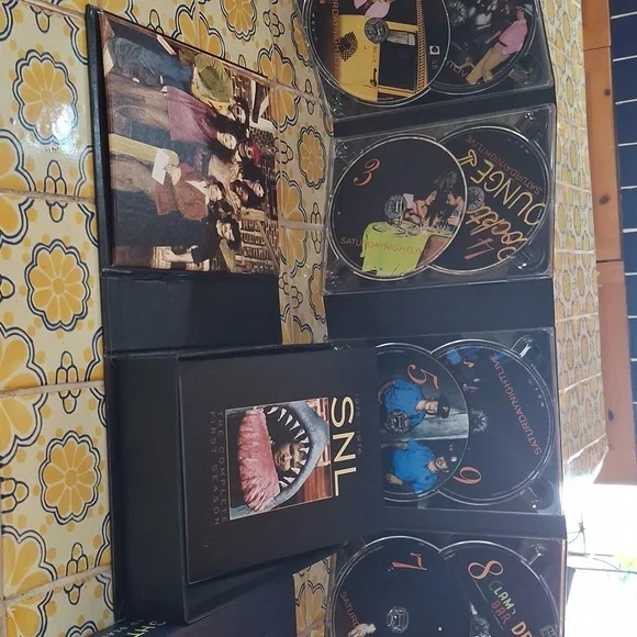 Complete First 2 Seasons Of Saturday Night Live On DVD - Picture 4 of 8